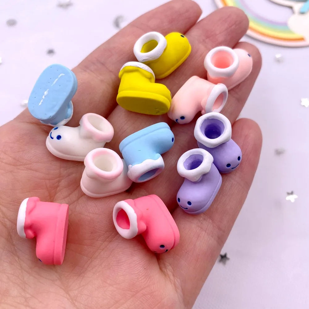 3D Mini Baby Shoes Resin Flatback Figurines – 10pcs Kawaii Craft