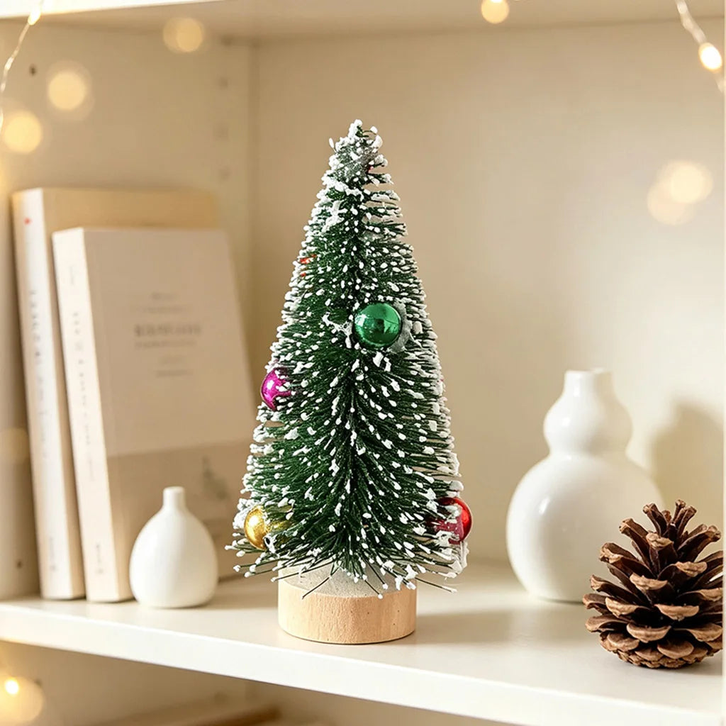 Mini Christmas Tree Ornaments Beads & Pine Needles 5 Pack