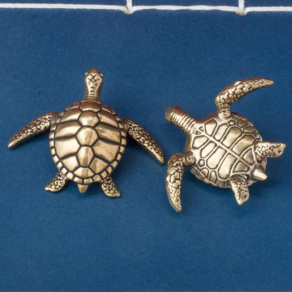 Brass Mini Sea Turtle Figurine – Tea Pet Desk & Shelf Decor