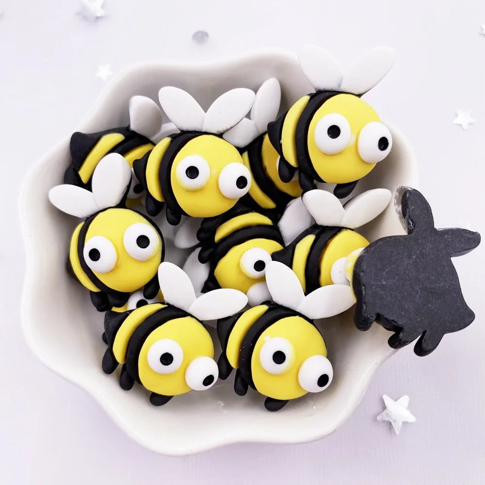 3D Kawaii Bee Resin Flatback Cabochons – 10pc DIY Craft Set