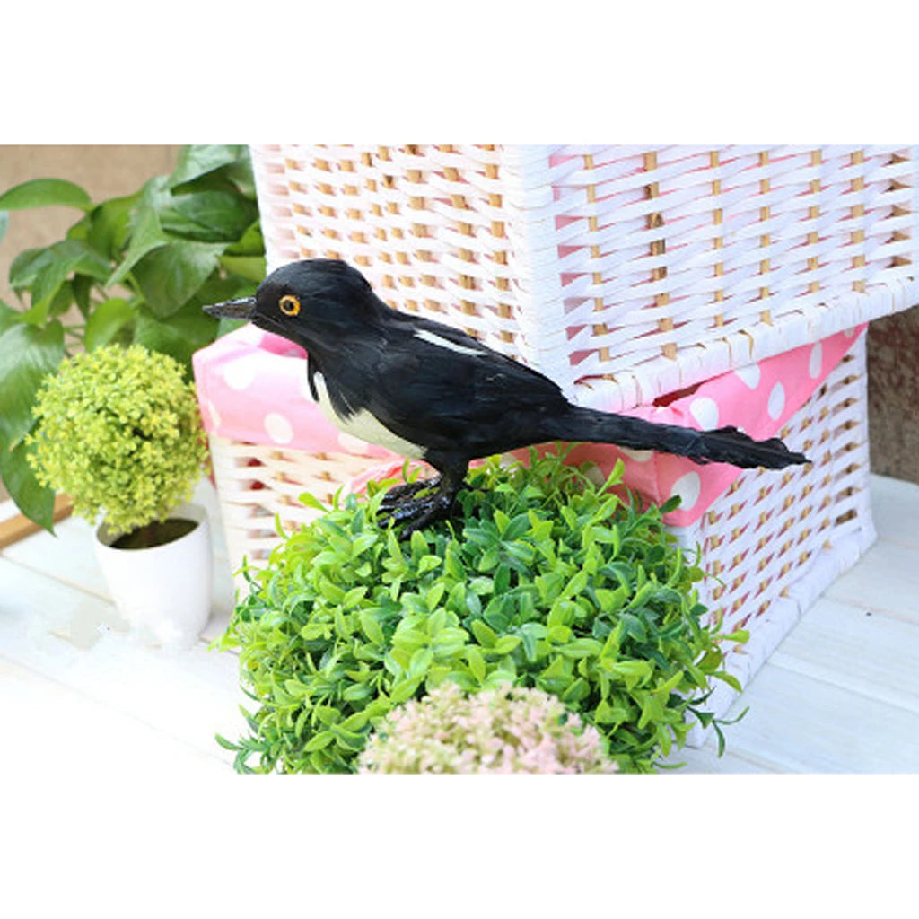 Realistic Bird Garden Statue – Weather-Resistant Outdoor Ornament