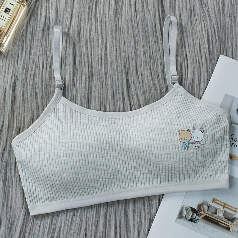 Girls Training Bra – Seamless Soft Cotton Sports Bra Ages 7–13