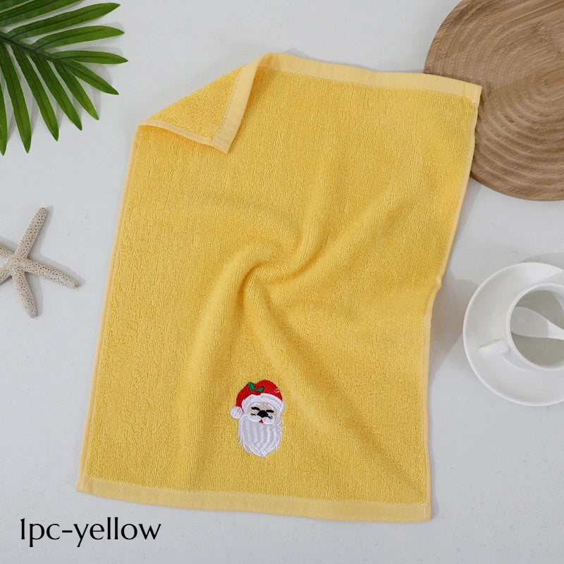 Vintage Christmas Cotton Towels – Santa & Reindeer Design