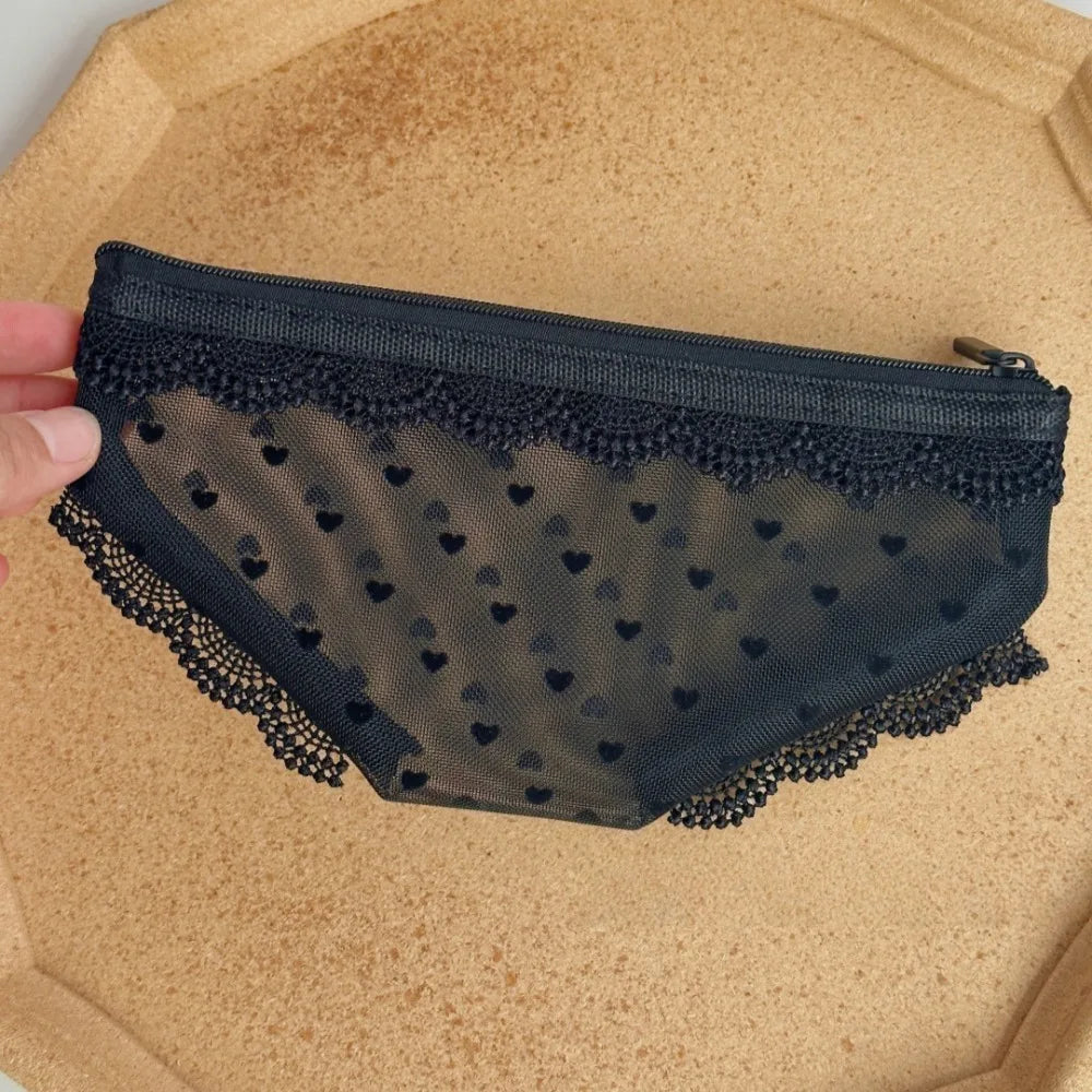 Y2K Briefs Shape Cosmetic Bag – Lace Mesh Makeup Travel Pouch