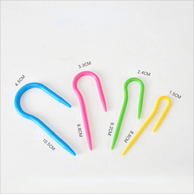 Plastic U-Shaped Curved Crochet Hooks – DIY Knitting Set