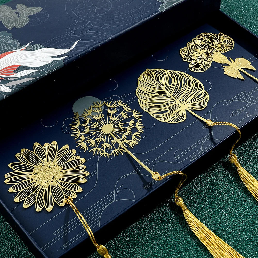 Chinese Style Metal Hollow Bookmark with Tassel | Floral Gift