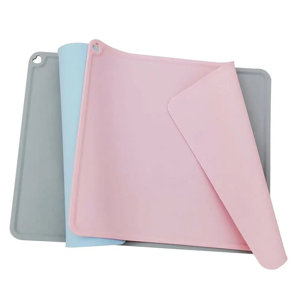 Waterproof Non-Slip Silicone Pet Feeding Mat – Dogs & Cats