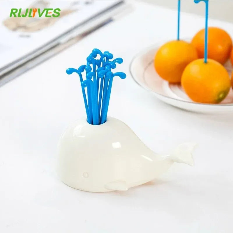 Cute Beluga Whale Fruit Fork Set – Novelty Kitchen Gadget