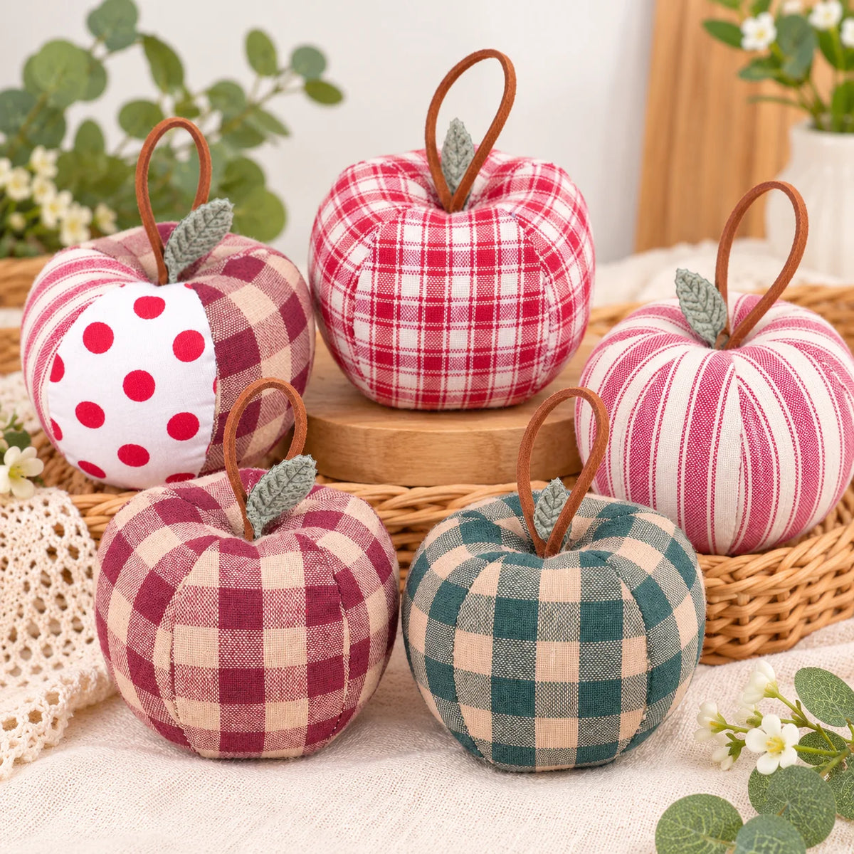 Vintage Stuffed Plaid Apple Ornament – Farmhouse Home Decor
