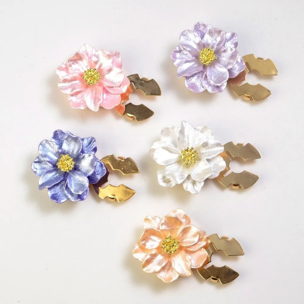 Pearlescent Gardenia Flower Button Covers – DIY Cuff Clips
