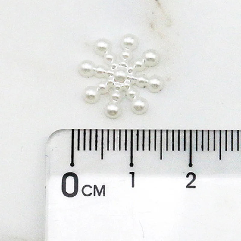 100pcs White Pearl Resin Snowflakes 15mm – Christmas DIY Decor