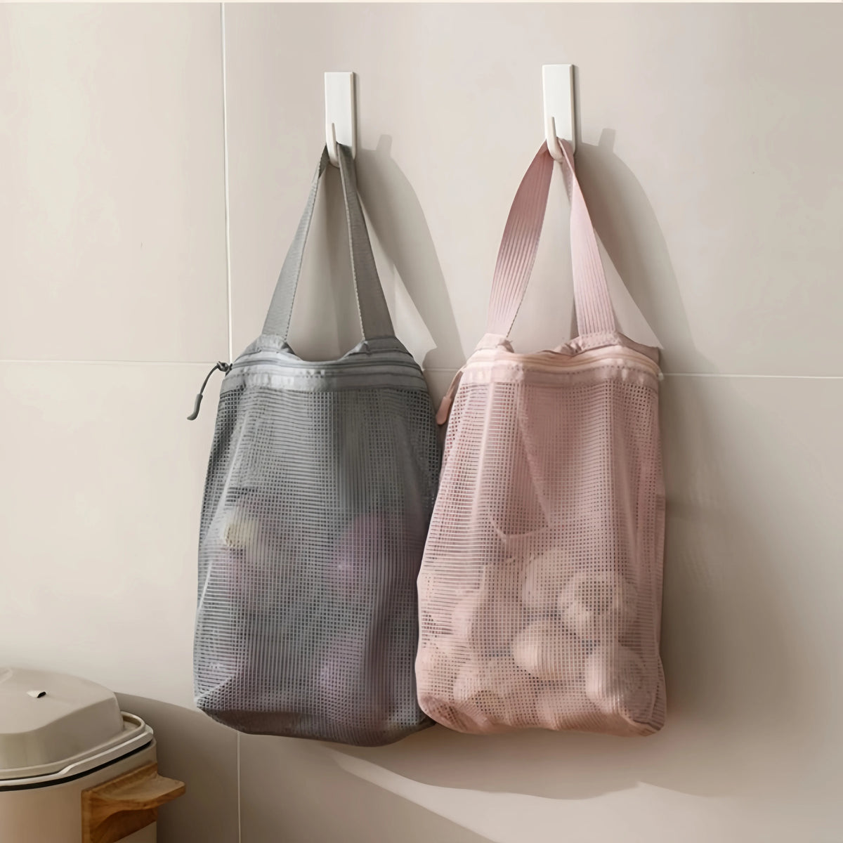 Hanging Mesh Toiletry Bag – Portable Travel Cosmetic Organizer